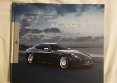 Prospekt kniha Ferrari 612 Scaglietti