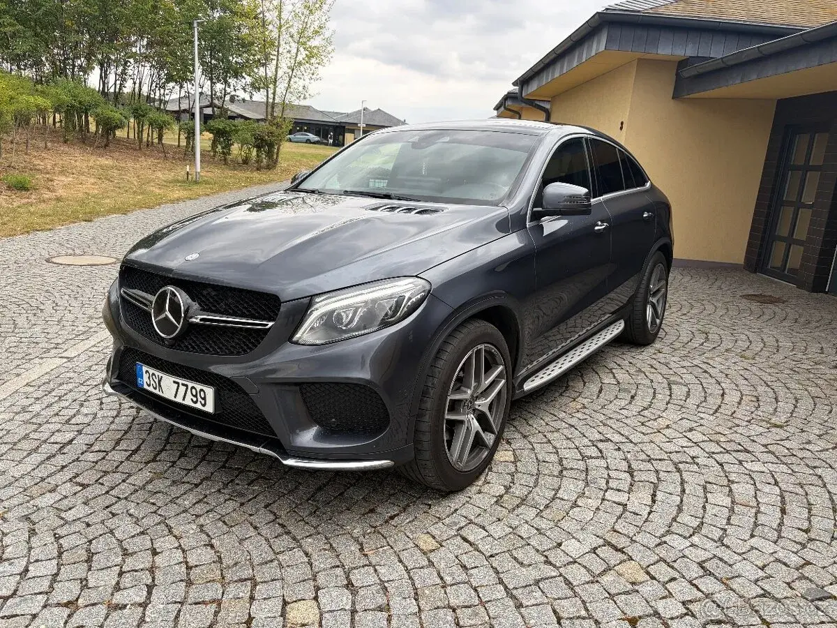 Mercedes-Benz GLE – 2016