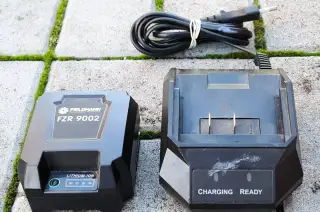 Startovací baterie pro sekačku Fieldmannn FRZ 4615 LiBES