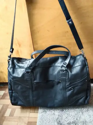 Německou koženou cestovní kasbelu