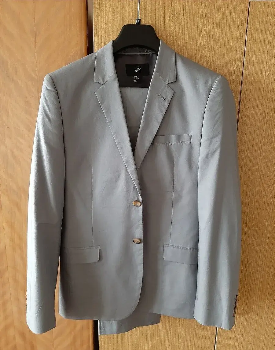 Světle šedý pánský oblek H&M vel. 48