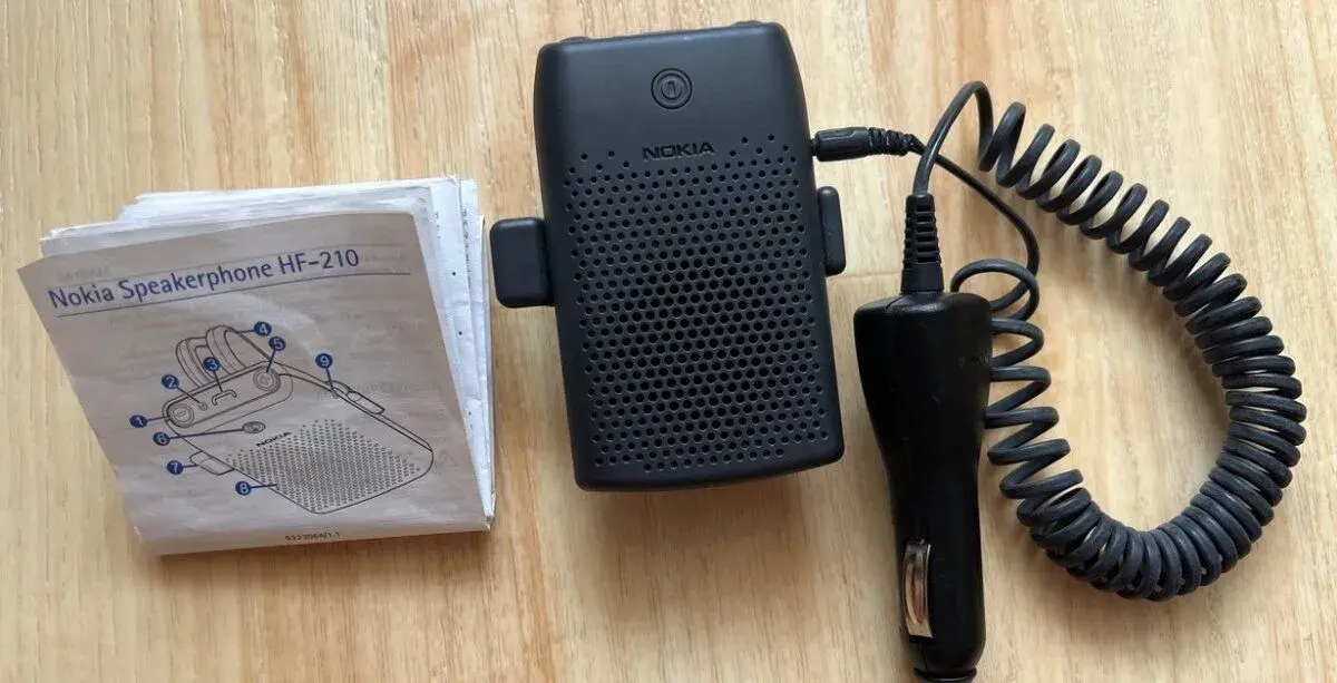 Nokia Speakerphone HF-210 – Bluetooth handsfree do auta