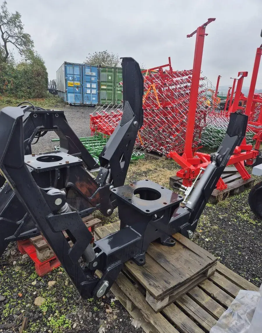 Výklopné opěrné nohy pro hydraulické ruky (PALMS)