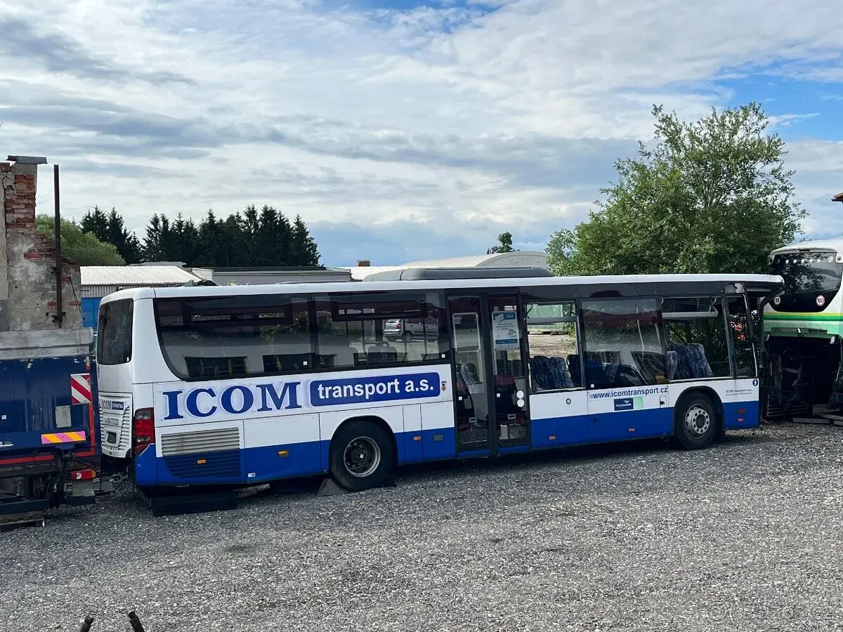 Setra S 415 LE BUSINESS Bluetec 6 Havarovaný