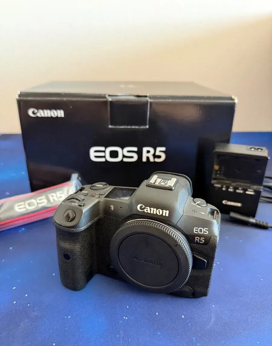 Canon R5