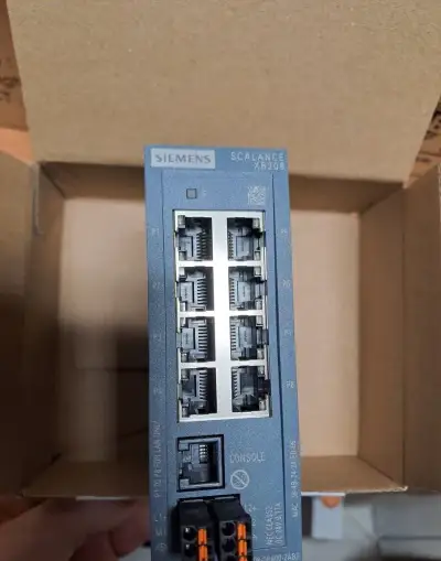 Siemens switch 8portový 8 řízený
