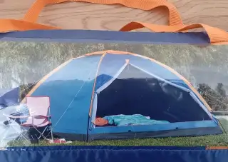 Stan pro 4 osoby s taškou