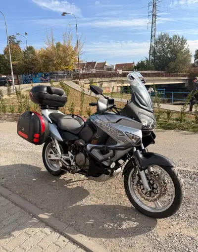 HONDA XL 1000 Varadero, 2009, 49500 km, super stav