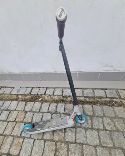 Custom Freestyle koloběžka