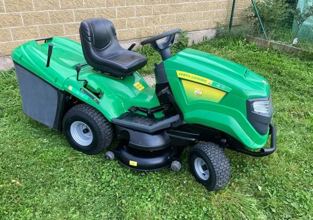 Zahradní traktor Vert Loisirs , Stiga Estate