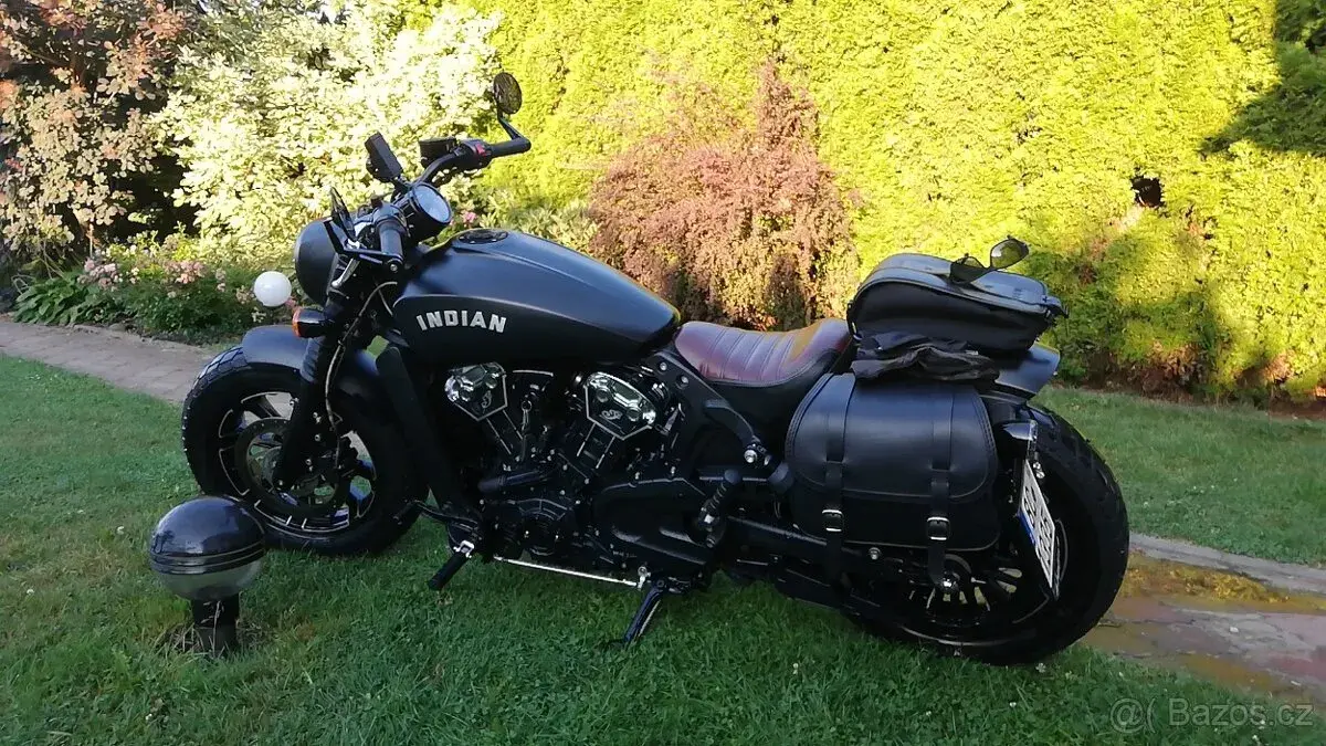 INDIAN SCOUT BOBBER 2018 – spousta doplňků