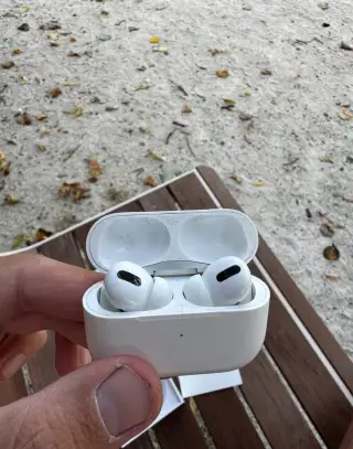 Apple AirPods Pro (1. generace, MagSafe pouzdro) – Kompletní