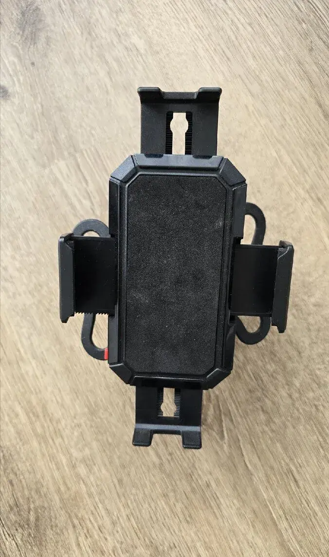Držák mobilu na motorku Cellularline