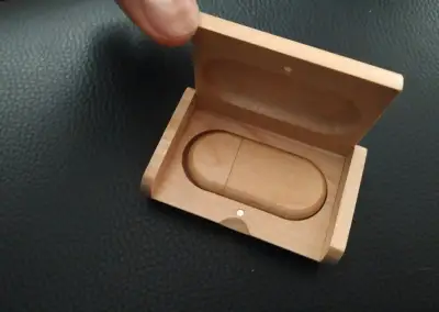 Dřevěný flash disk, USB paměť 8 Gb