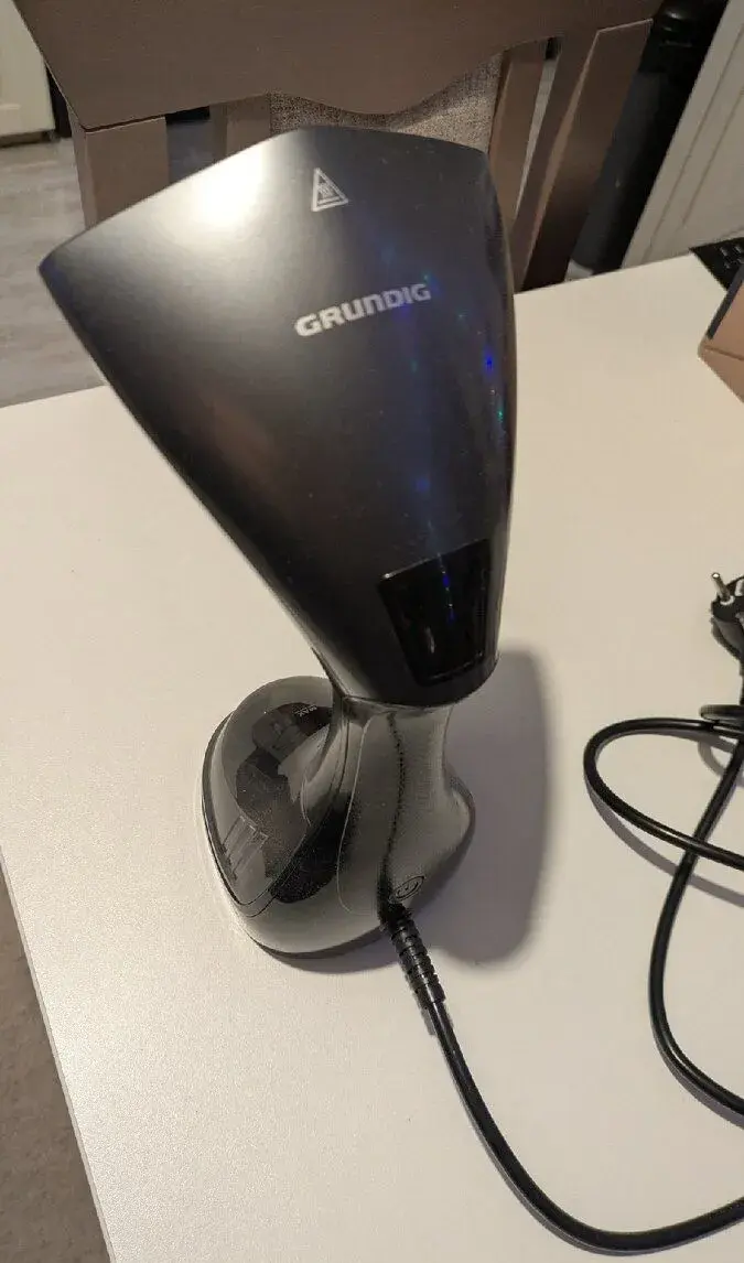 Parní žehlička Grundig st 6450