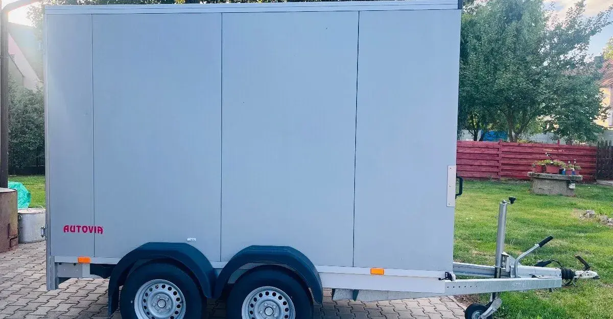 Skříňový přívěs VA 2,7T