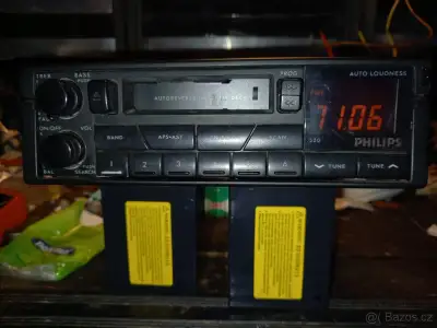 Autorádio Philips s MC mechanikou
