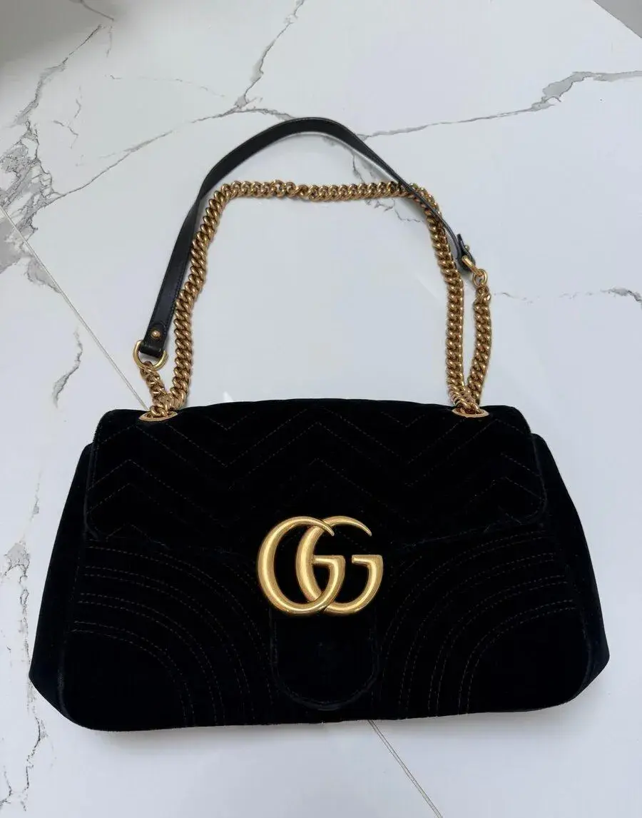 Dámskou kabelku Gucci Marmont Small