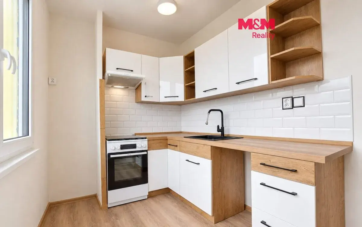 Pronájem bytu 1+1, 35 m², Hradec Králové, ul. Sekaninova