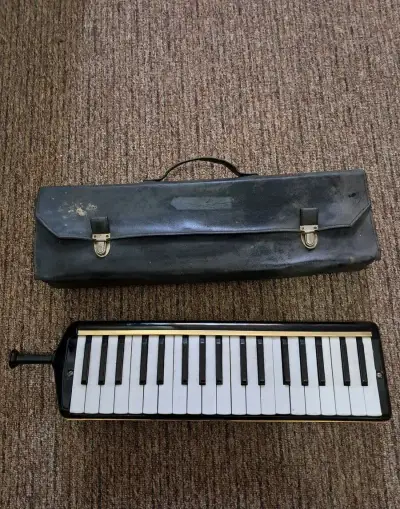 Foukací klávesová harmonika