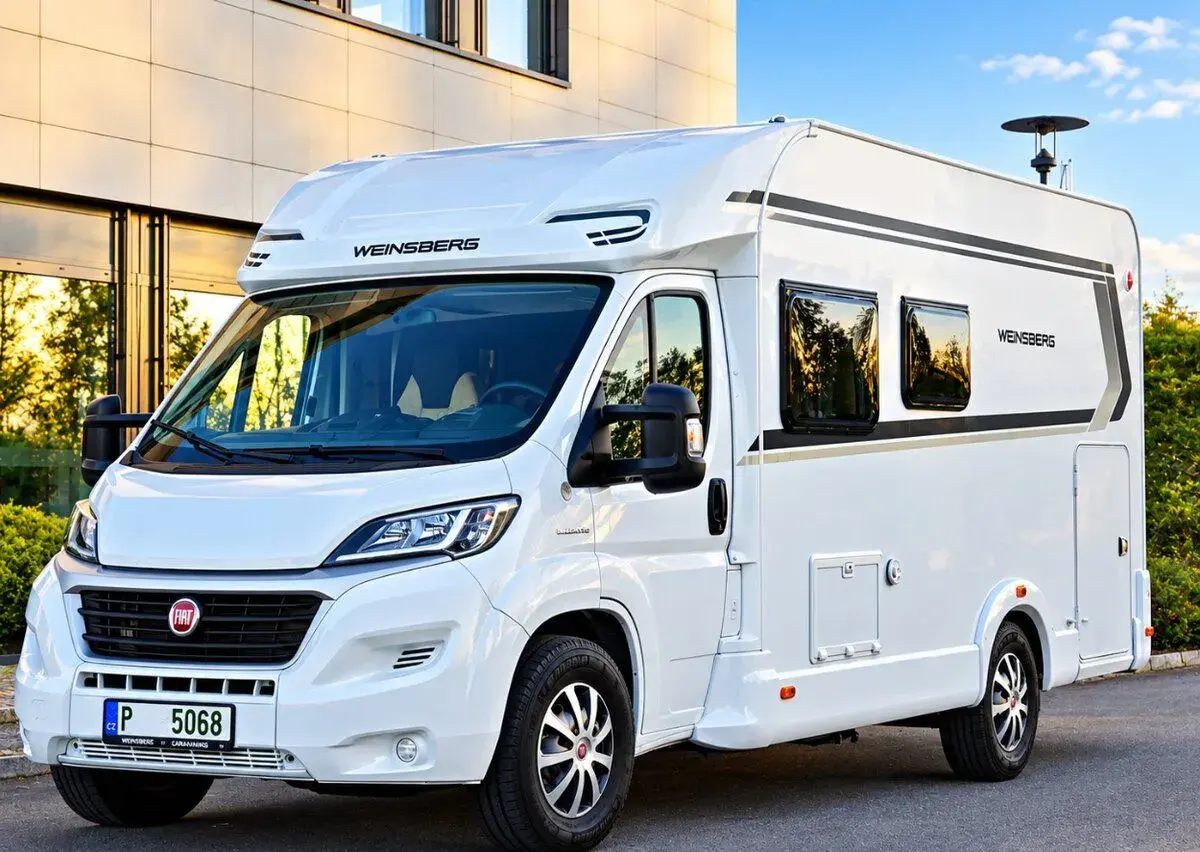 Obytný vůz Weinsberg Carasuite 650 Solár / 2020/