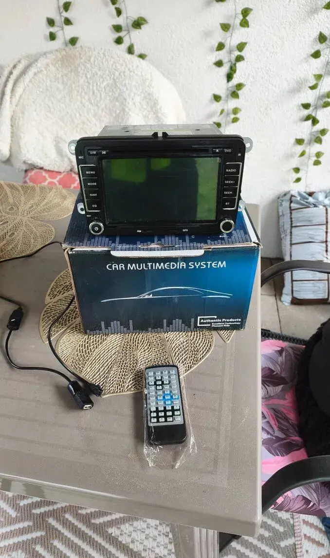 Autorádio 2DIN Škoda/VW/Seat – GPS/DVD/B