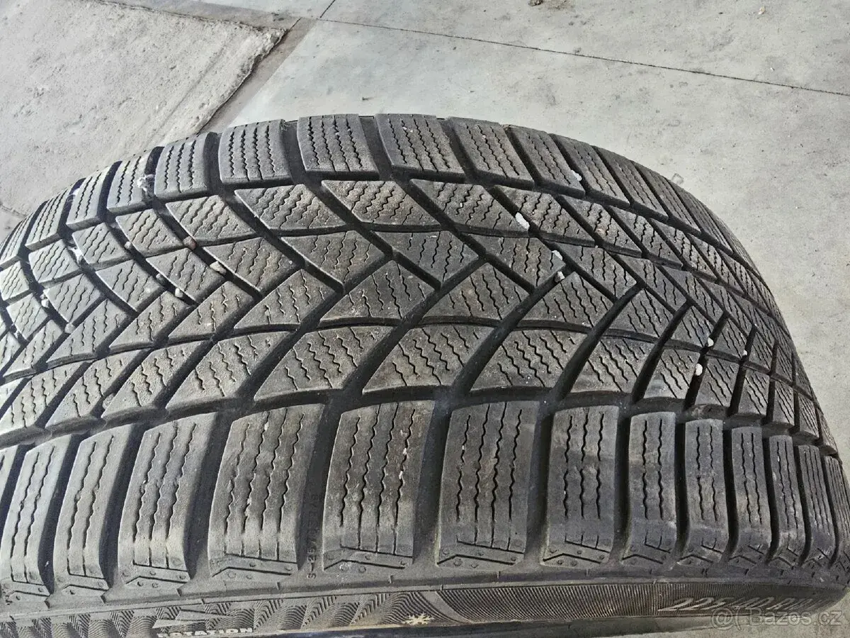 225/40 r18 matador