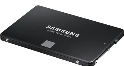 Zánovní kvalitní SSD Disk SAMSUNG 870 EVO 250GB