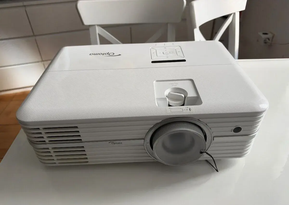 Optoma UHD300x