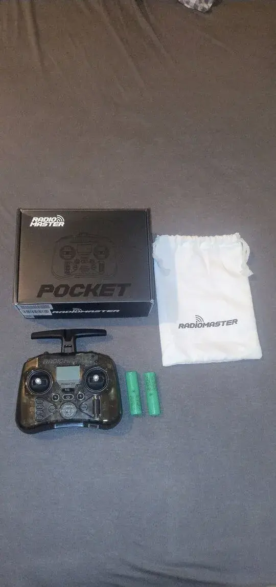RADIOMASTER POCKET ELRS + baterie - JAKO NOVÝ