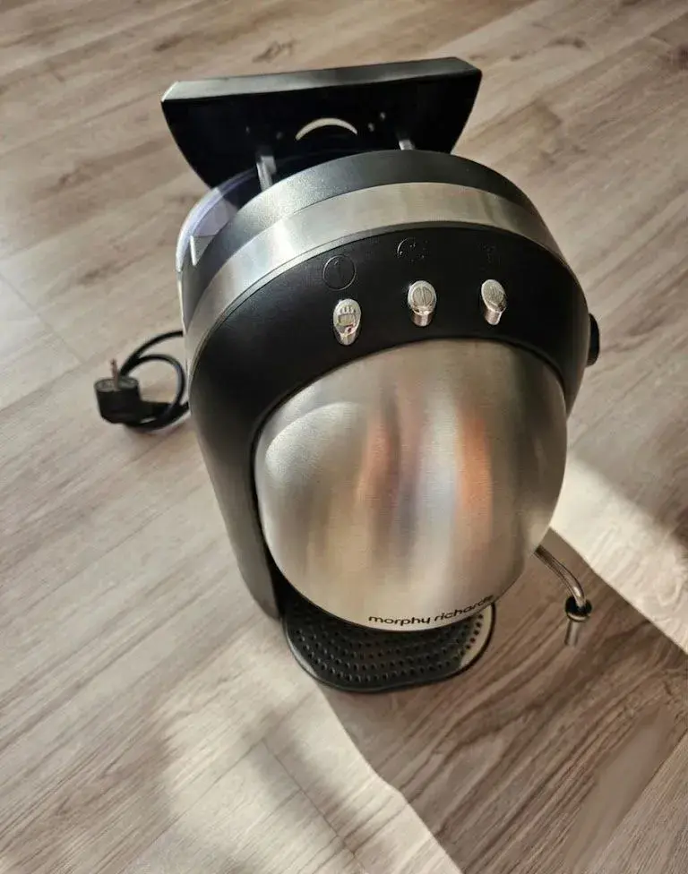 Kávovar espresso Morphyrichards pákový