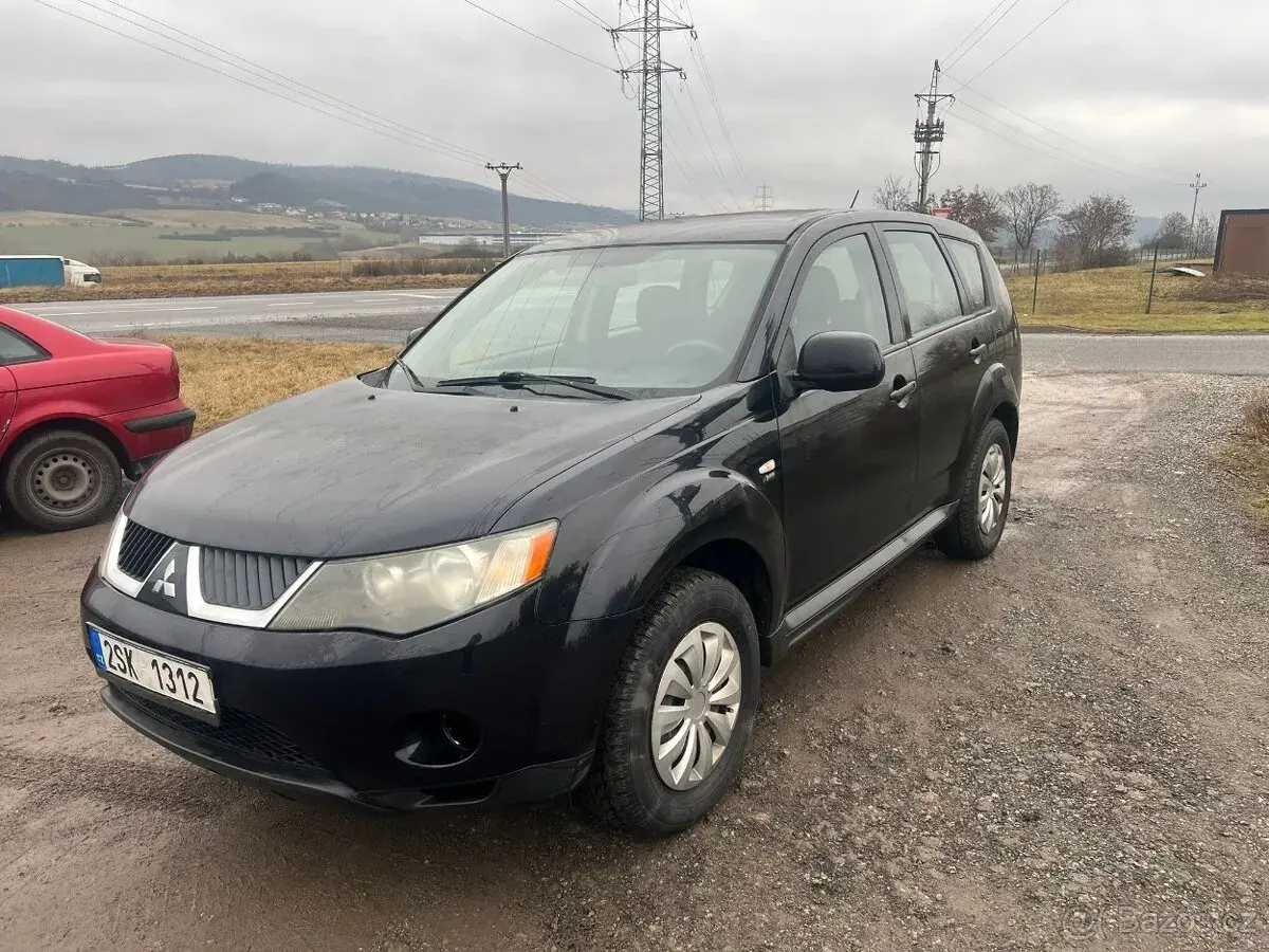 Mitsubishi Outlander – 2009, 260 000 km