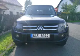 Mitsubishi PAJERO – 2014
