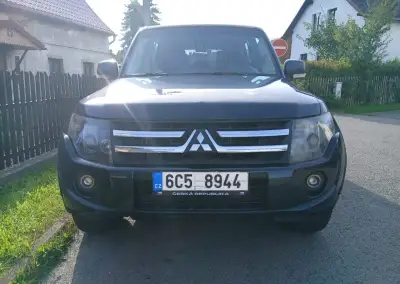 Mitsubishi PAJERO – 2014