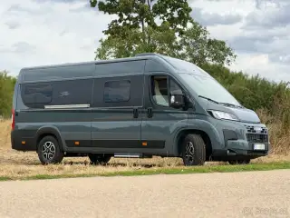 LAIKA ECOVIP 645 AUTOMAT – NOVÝ VŮZ SKLADEM, ŘP. B, WINTER P