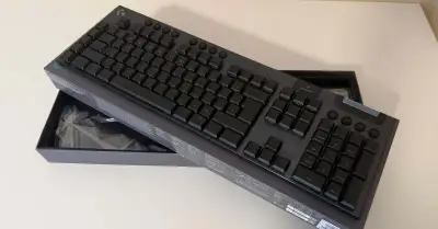 Logitech G915 Lightspeed