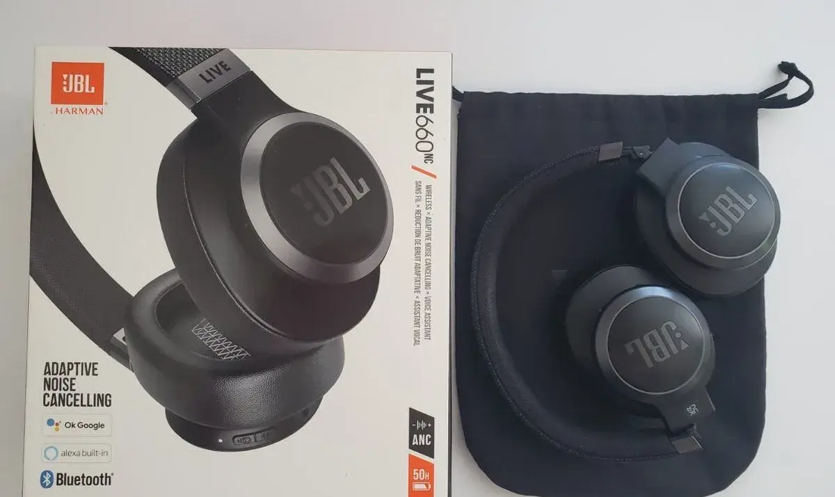 Sluchátka JBL Live 660NC