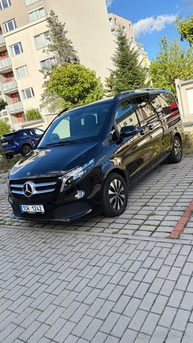 Mercedes-Benz V300d – 2023, 60 000 km