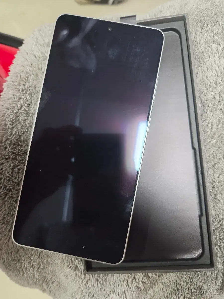 Samsung Galaxy S26 Ultra 1TB / 16GB