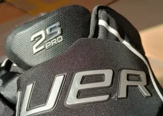NOVÉ rukavice BAUER SUPREME 2S PRO vel 14" černé