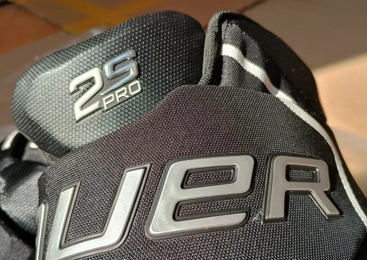 NOVÉ rukavice BAUER SUPREME 2S PRO vel 14" černé