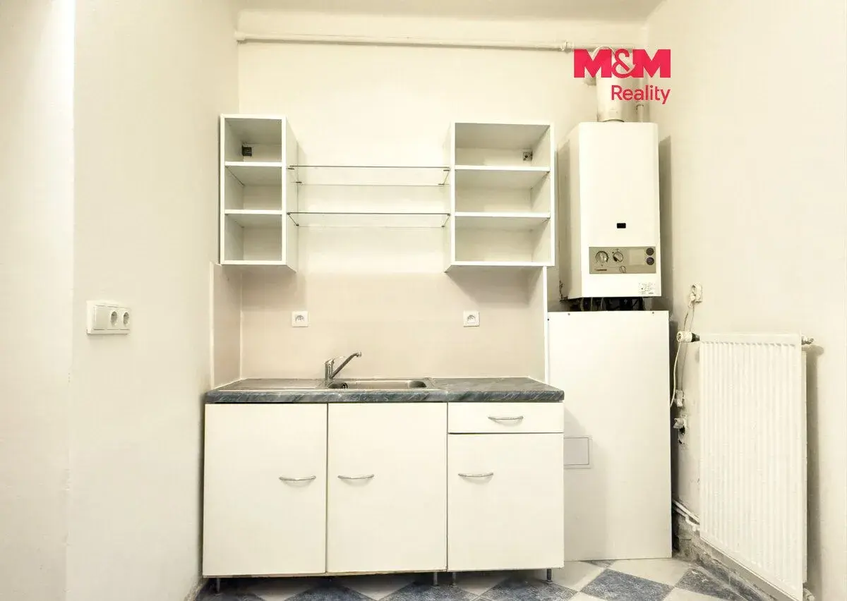 Pronájem suterénní byt, 1+1, 33 m², Plzeň, ul. Němejcova