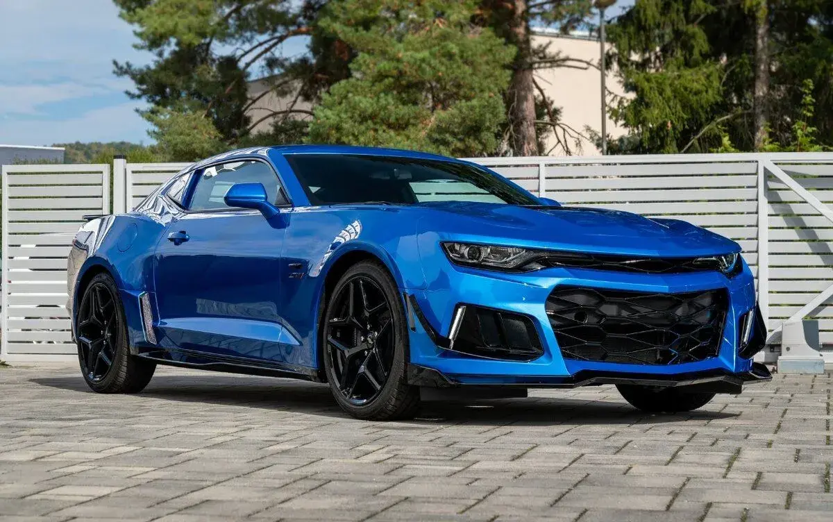 Chevrolet Camaro – 2024, 26 728 km