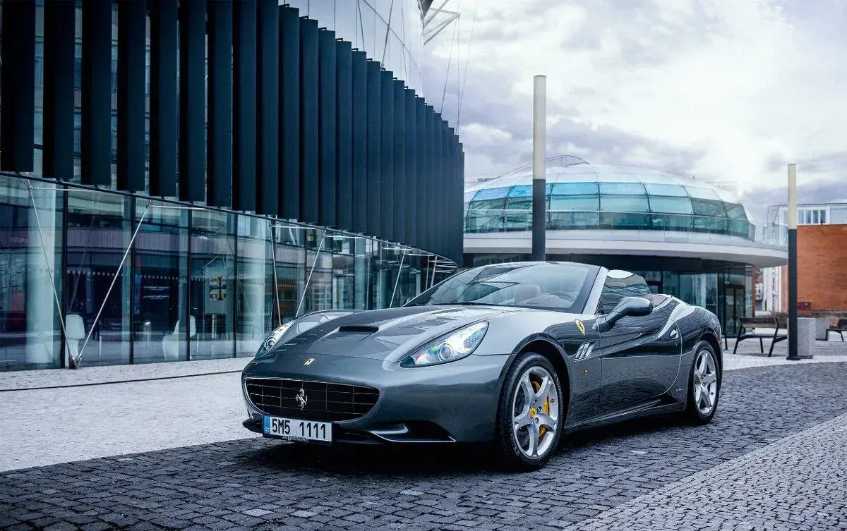 Ferrari California 1 MAJITEL STAV