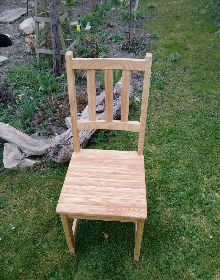 Jídelní židle modřín masiv