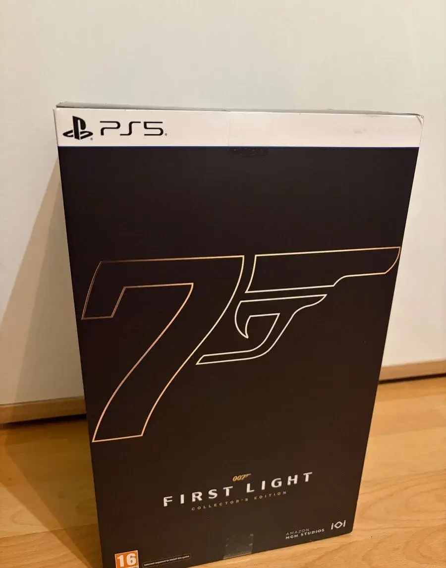 007 The First Light Collector's Edition PS5