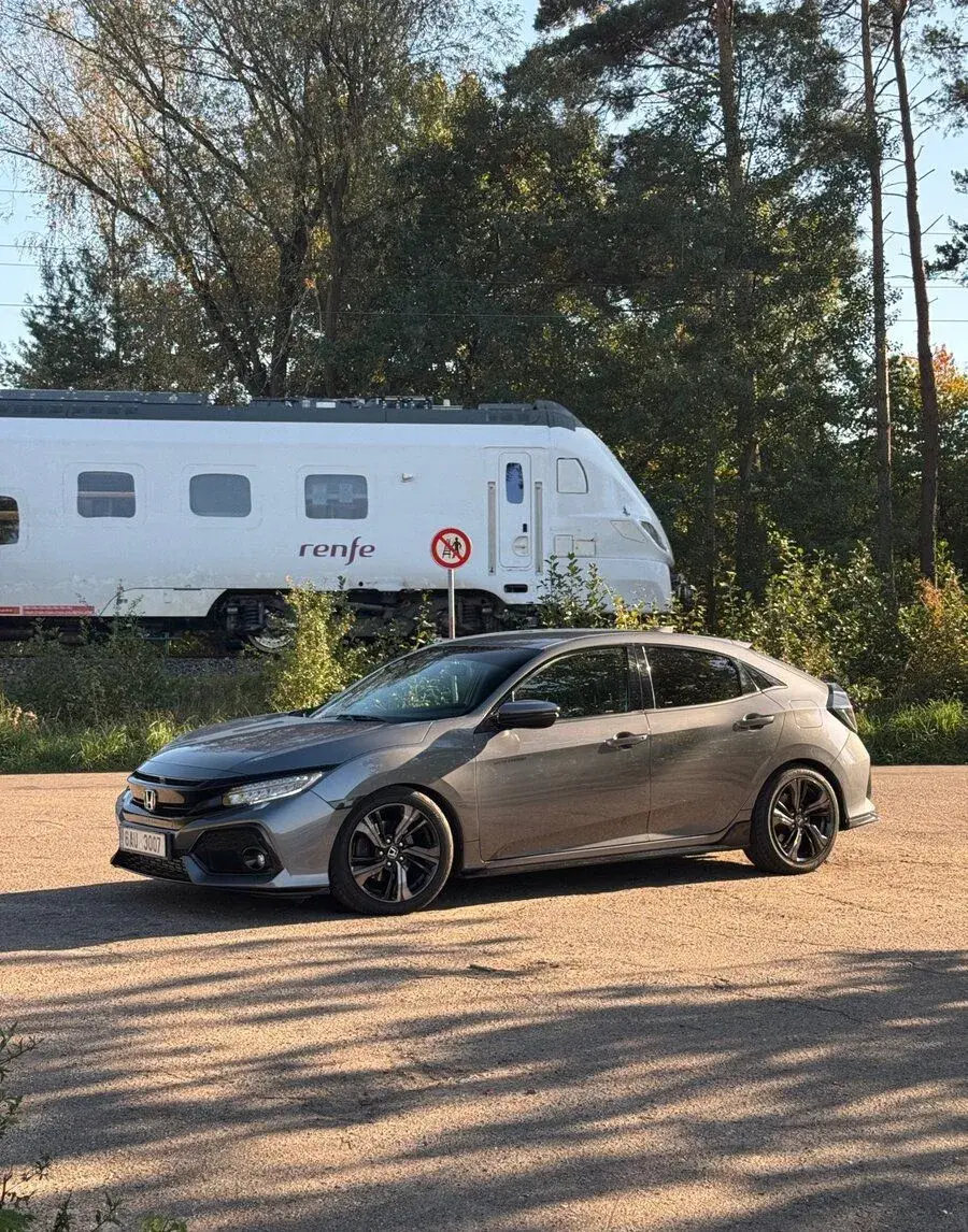 Honda Civic – 2018, 158 000 km