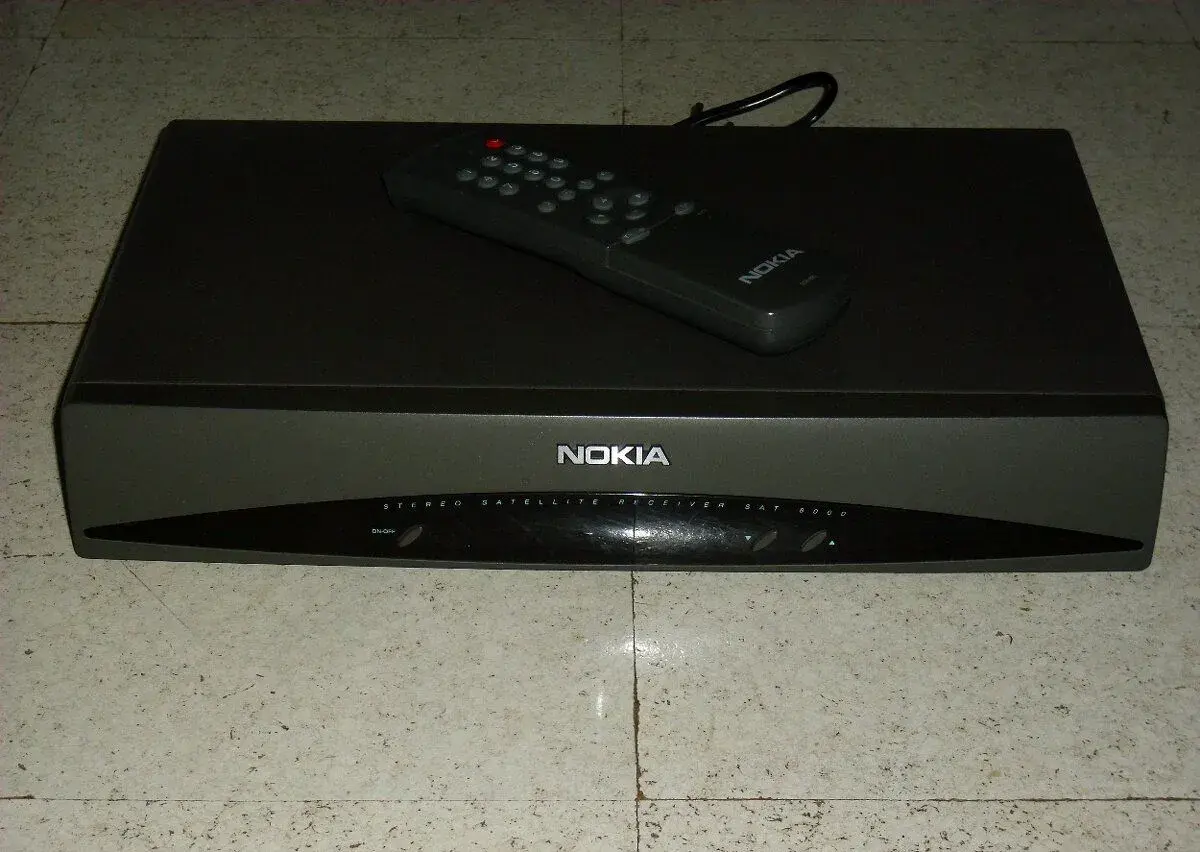 NOKIA Sat 8000