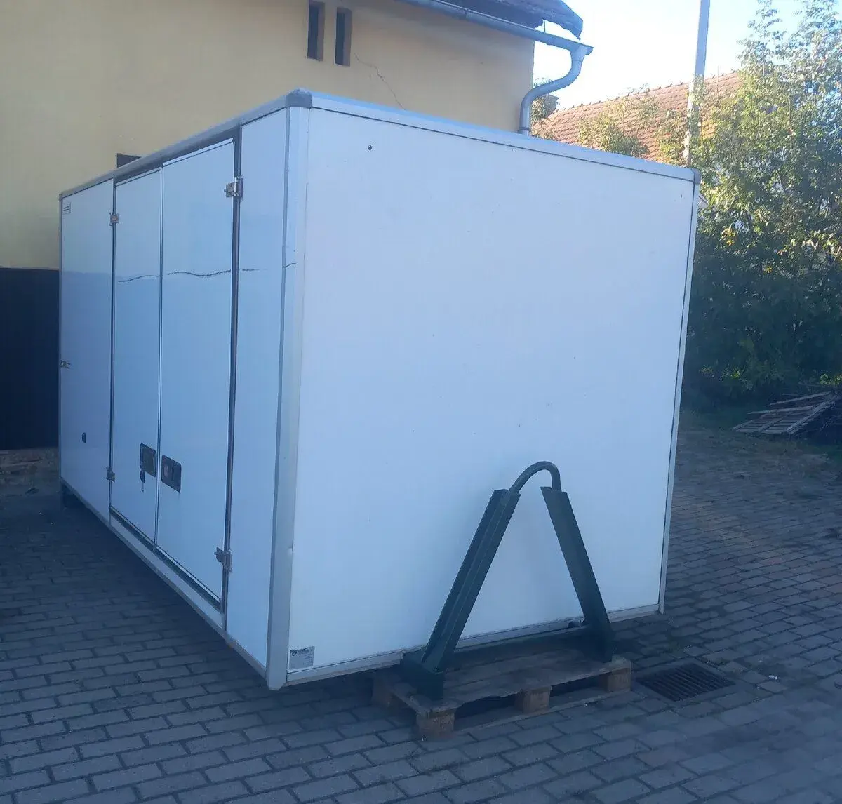 Obytna mobilni bunka,kancelář,chatka pro rybáře.