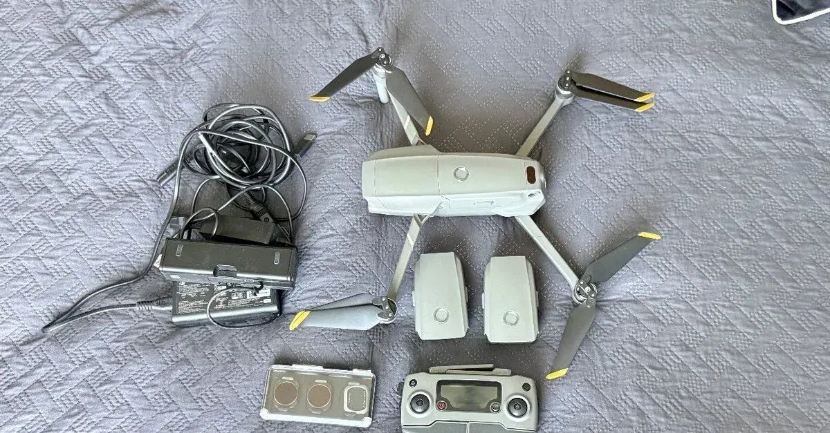 DJI MAVIC 2 pro fly more combo